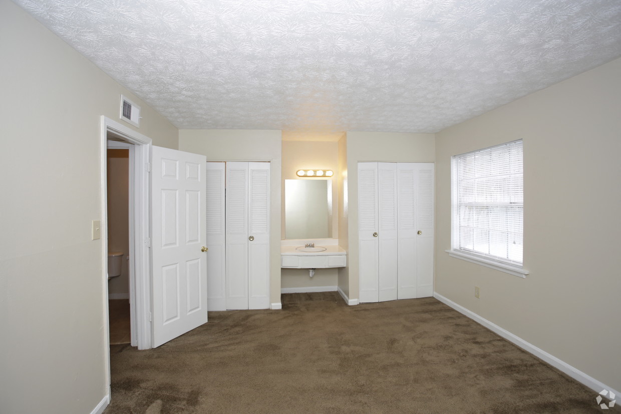 River's Edge Apartments, 7001 Tara Blvd, Jonesboro, GA RENTCafé